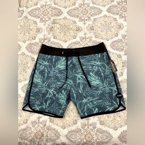 Dakine Men’s board shorts size 36
